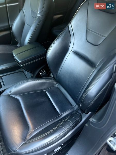 Ліфтбек Tesla Model S 2016 в Житомирі фото 15 Ліфтбек Tesla Model S 2016 в Житомирі