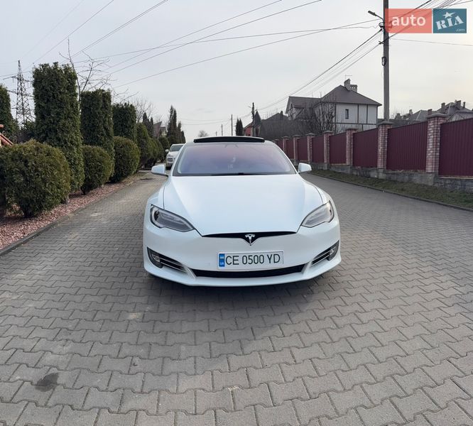 Tesla Model S 2018