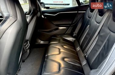 Ліфтбек Tesla Model S 2015 в Харкові