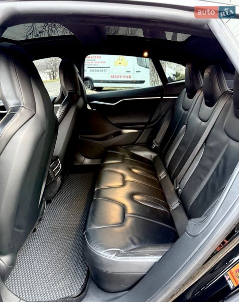 Лифтбек Tesla Model S 2015 в Харькове фото 12 Лифтбек Tesla Model S 2015 в Харькове