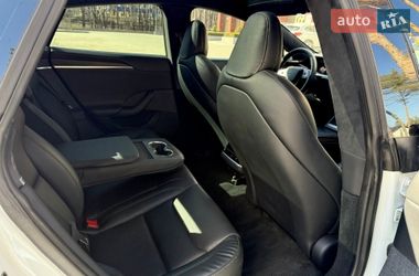 Лифтбек Tesla Model S 2023 в Киеве