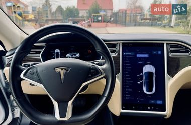 Ліфтбек Tesla Model S 2015 в Одесі