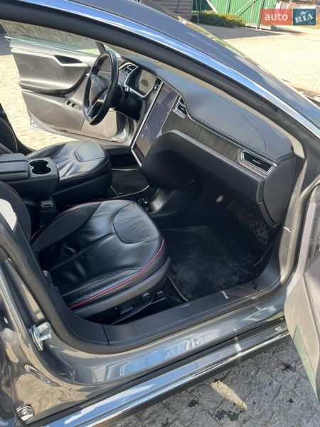 Лифтбек Tesla Model S 2013 в Житомире
