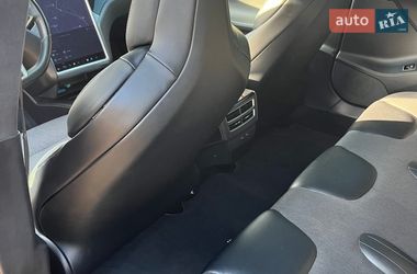 Ліфтбек Tesla Model S 2017 в Житомирі