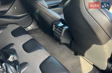 Ліфтбек Tesla Model S 2017 в Житомирі