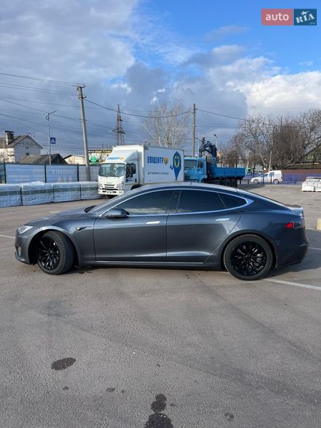 Ліфтбек Tesla Model S 2017 в Житомирі