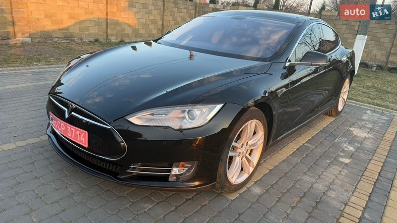 Ліфтбек Tesla Model S 2014 в Луцьку фото 3 Ліфтбек Tesla Model S 2014 в Луцьку