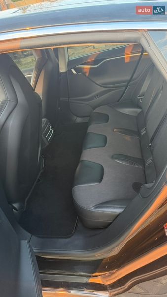 Ліфтбек Tesla Model S 2014 в Луцьку фото 28 Ліфтбек Tesla Model S 2014 в Луцьку