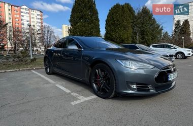 Лифтбек Tesla Model S 2014 в Ровно