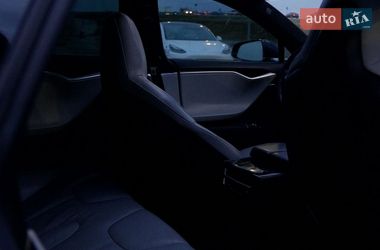 Лифтбек Tesla Model S 2015 в Львове