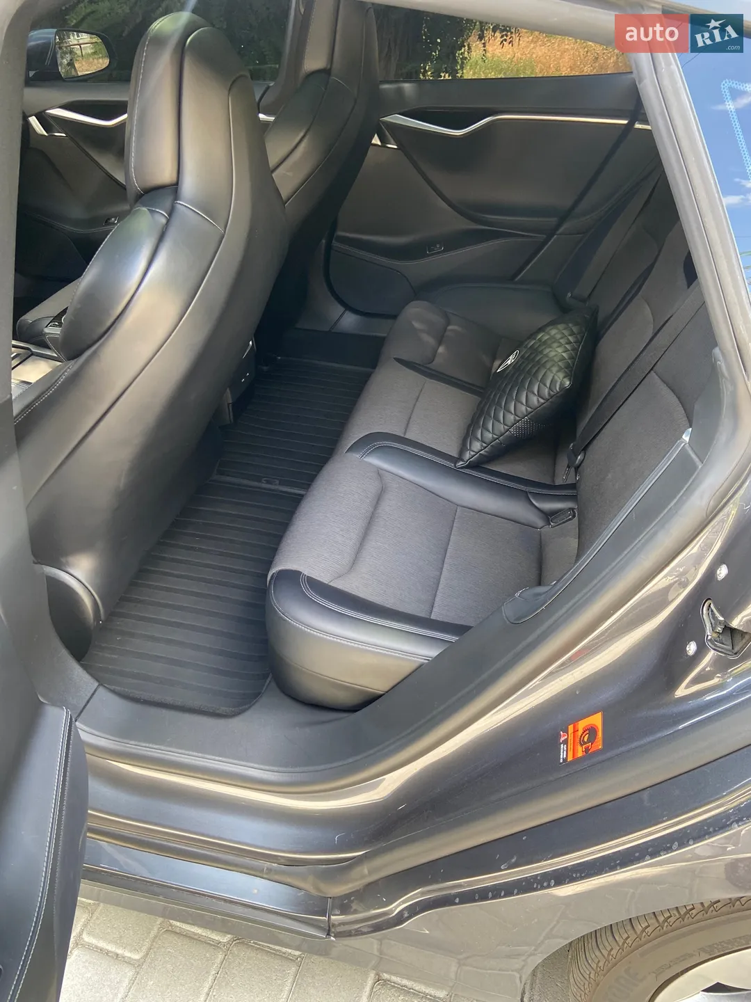 2017 Tesla Model S - мініатюра 13