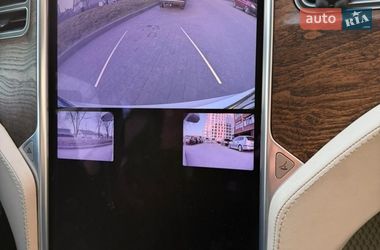 Лифтбек Tesla Model S 2017 в Дубно