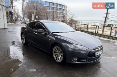 Лифтбек Tesla Model S 2015 в Одессе