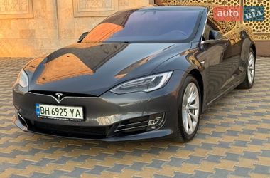 Ліфтбек Tesla Model S 2017 в Одесі фото 4 Ліфтбек Tesla Model S 2017 в Одесі