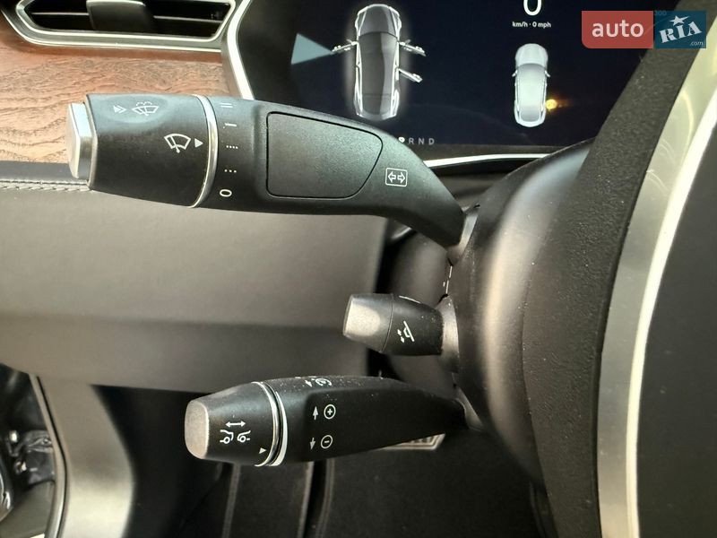 Ліфтбек Tesla Model S 2017 в Одесі