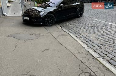 Лифтбек Tesla Model S 2022 в Киеве