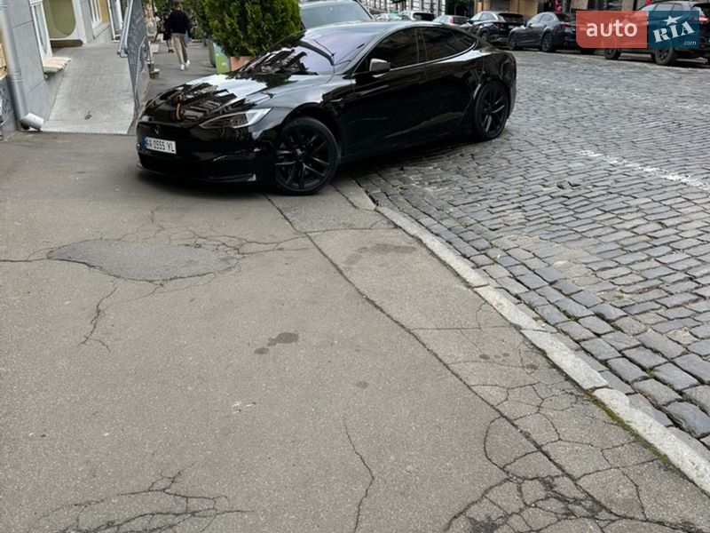 Ліфтбек Tesla Model S 2022 в Києві