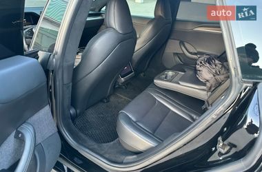Лифтбек Tesla Model S 2022 в Киеве