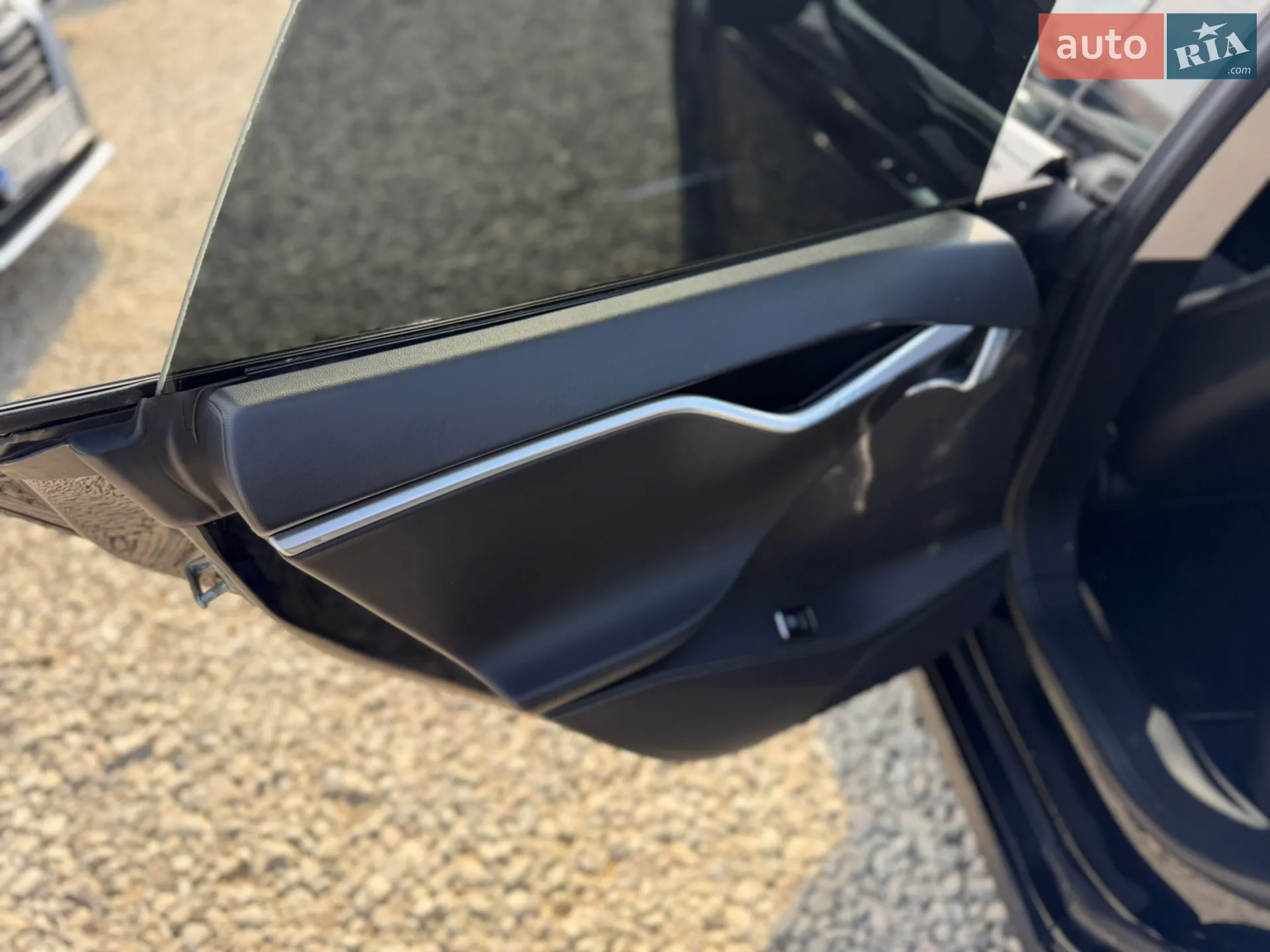 2014 Tesla Model S - мініатюра 17