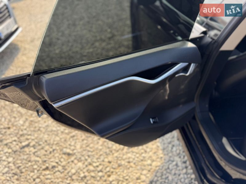 Ліфтбек Tesla Model S 2014 в Івано-Франківську фото 17 Ліфтбек Tesla Model S 2014 в Івано-Франківську