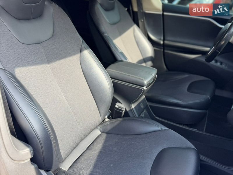 Ліфтбек Tesla Model S 2014 в Івано-Франківську фото 21 Ліфтбек Tesla Model S 2014 в Івано-Франківську