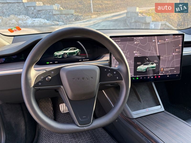 Лифтбек Tesla Model S 2024 в Киеве