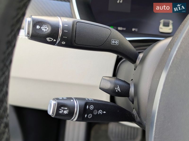 Лифтбек Tesla Model S 2014 в Луцке фото 16 Лифтбек Tesla Model S 2014 в Луцке