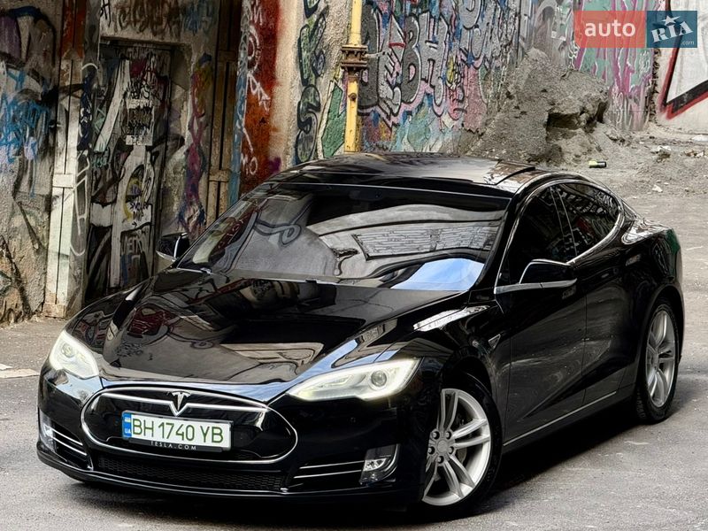 Лифтбек Tesla Model S 2014 в Одессе фото 19 Лифтбек Tesla Model S 2014 в Одессе