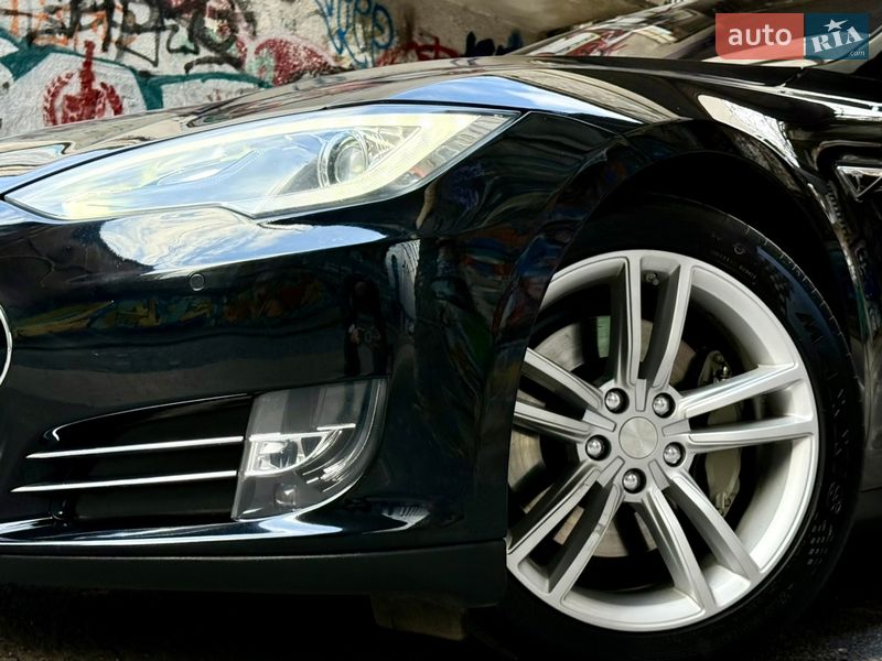 Лифтбек Tesla Model S 2014 в Одессе фото 26 Лифтбек Tesla Model S 2014 в Одессе