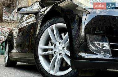 Ліфтбек Tesla Model S 2014 в Одесі