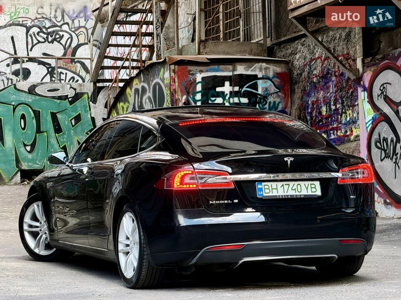 Лифтбек Tesla Model S 2014 в Одессе фото 47 Лифтбек Tesla Model S 2014 в Одессе