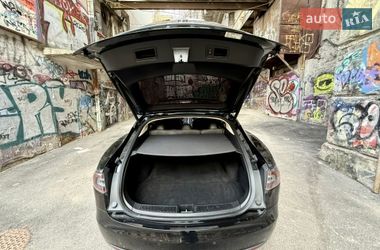 Ліфтбек Tesla Model S 2014 в Одесі