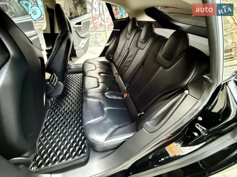 Лифтбек Tesla Model S 2014 в Одессе фото 76 Лифтбек Tesla Model S 2014 в Одессе