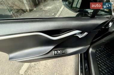 Ліфтбек Tesla Model S 2014 в Одесі