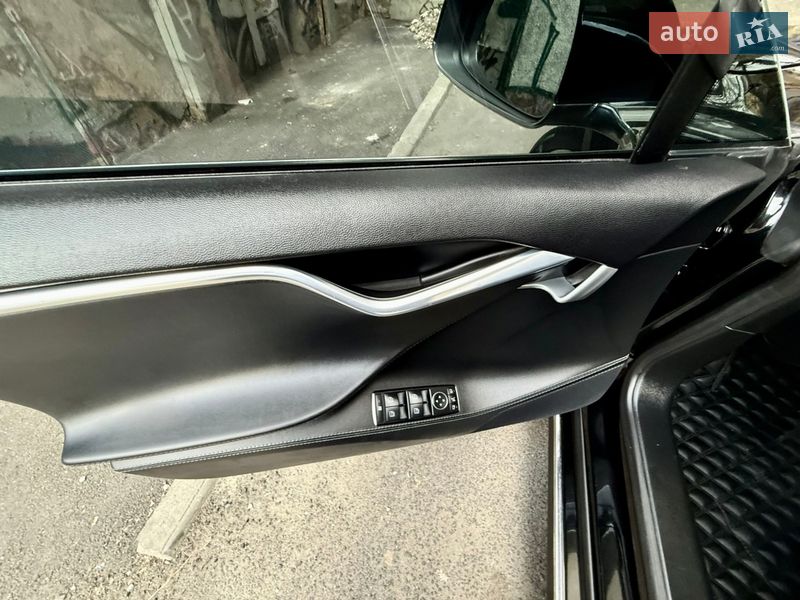 Лифтбек Tesla Model S 2014 в Одессе фото 89 Лифтбек Tesla Model S 2014 в Одессе