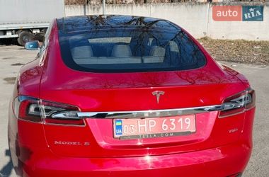 Лифтбек Tesla Model S 2017 в Киеве