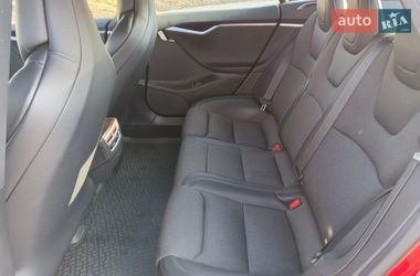 Лифтбек Tesla Model S 2017 в Киеве