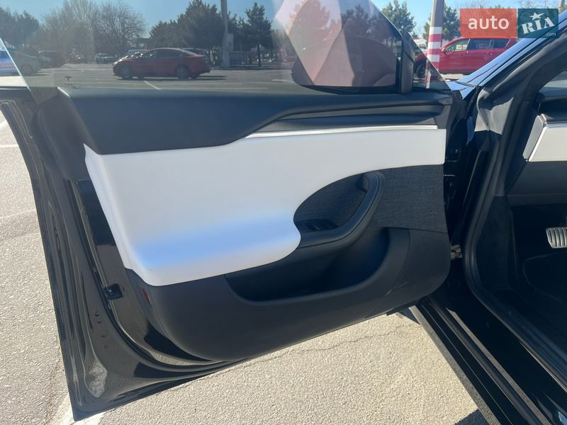 Ліфтбек Tesla Model S 2023 в Одесі