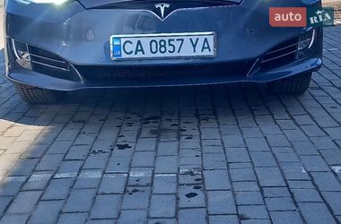 Лифтбек Tesla Model S 2014 в Умани