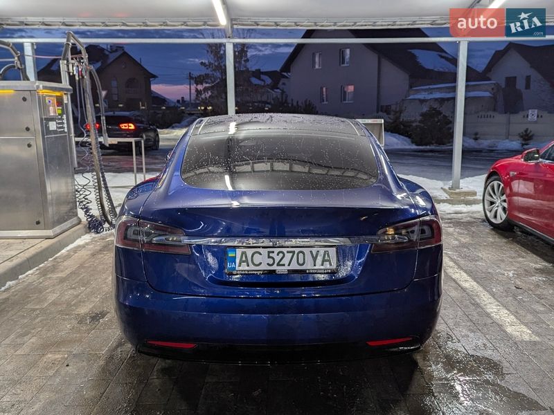 Лифтбек Tesla Model S 2016 в Луцке фото 5 Лифтбек Tesla Model S 2016 в Луцке
