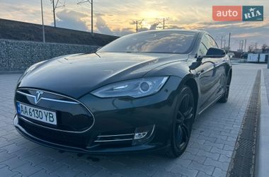 Лифтбек Tesla Model S 2013 в Ирпене