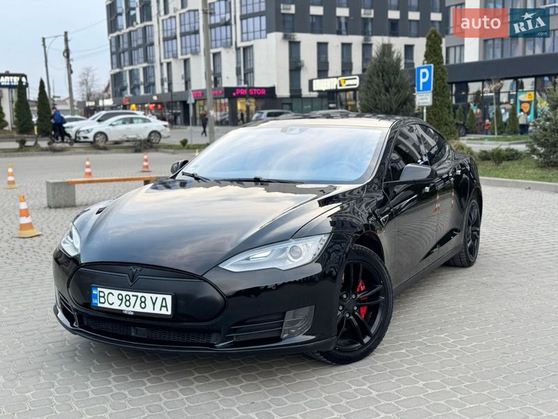 Лифтбек Tesla Model S 2015 в Львове фото 6 Лифтбек Tesla Model S 2015 в Львове