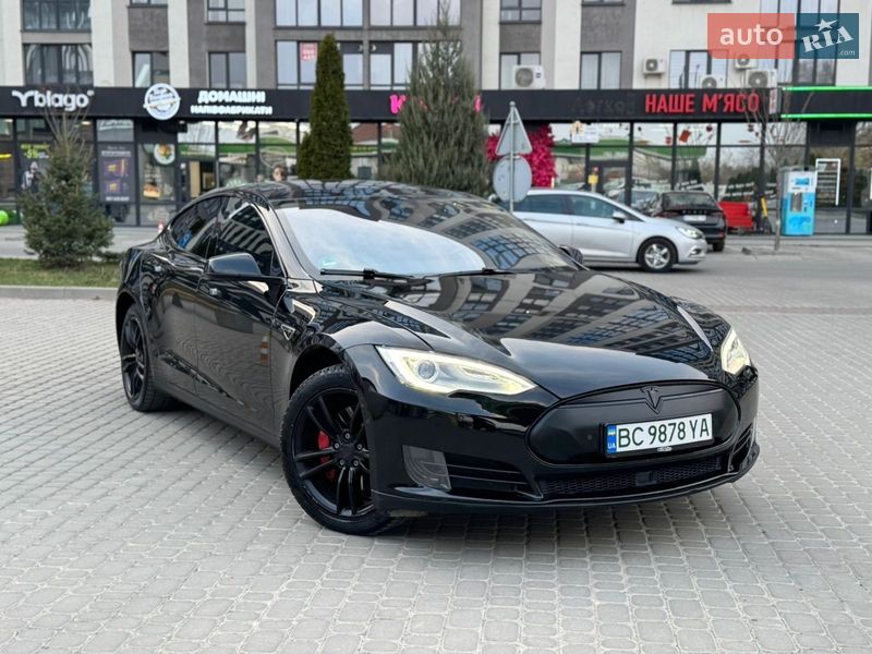 Лифтбек Tesla Model S 2015 в Львове фото 13 Лифтбек Tesla Model S 2015 в Львове
