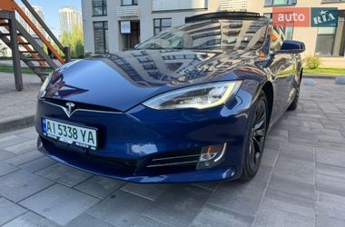 Ліфтбек Tesla Model S 2016 в Києві