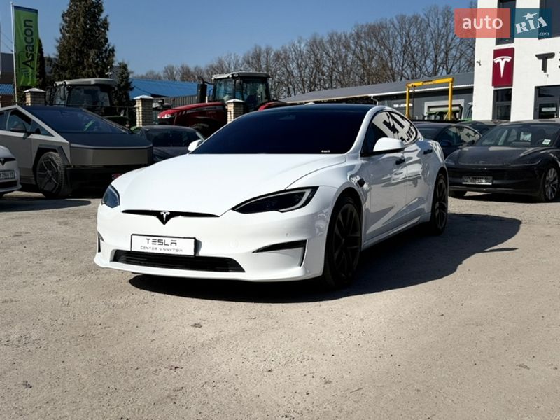 Лифтбек Tesla Model S 2022 в Виннице