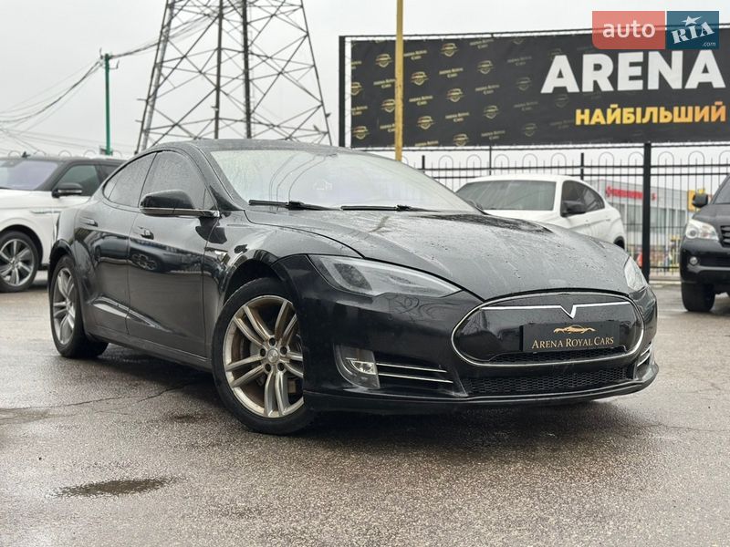 Лифтбек Tesla Model S 2014 в Харькове фото 3 Лифтбек Tesla Model S 2014 в Харькове