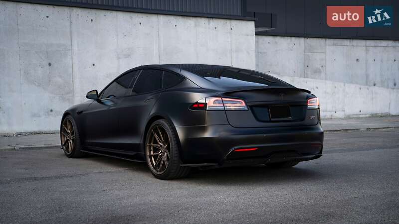 Лифтбек Tesla Model S 2021 в Киеве