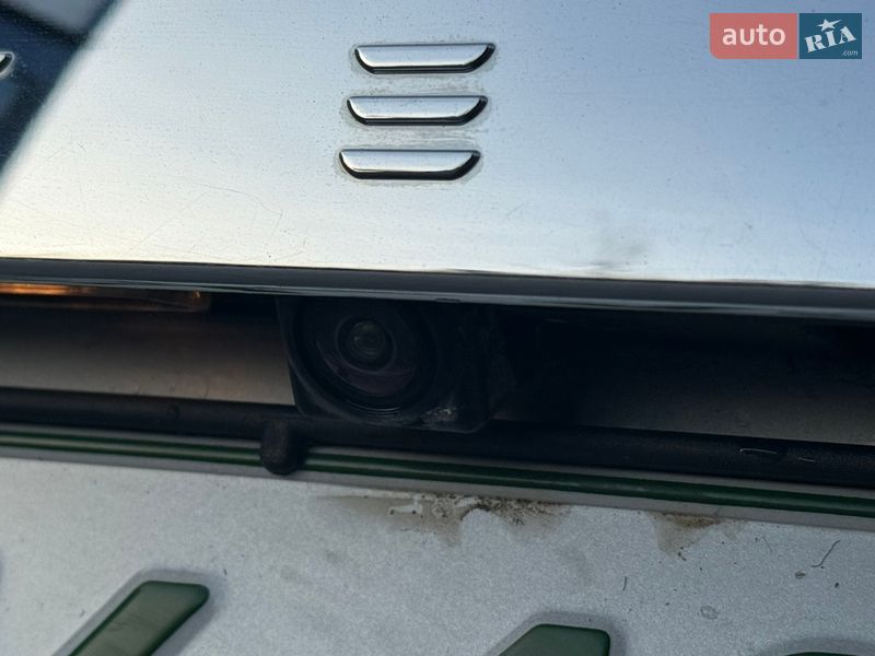 Ліфтбек Tesla Model S 2014 в Рівному фото 29 Ліфтбек Tesla Model S 2014 в Рівному