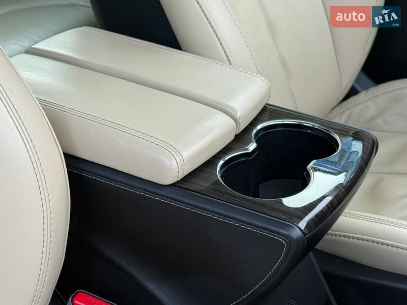 Ліфтбек Tesla Model S 2014 в Рівному фото 54 Ліфтбек Tesla Model S 2014 в Рівному