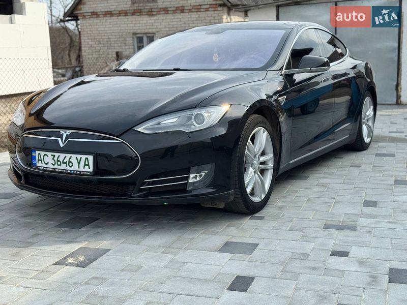 Лифтбек Tesla Model S 2014 в Владимире